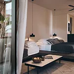 Meni & Hotel 4*