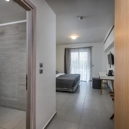 Meni & Hotel Tigaki
