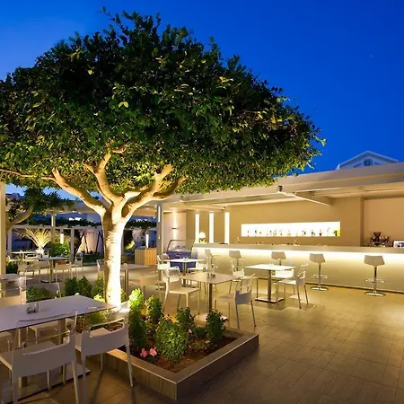 Meni & מלון Tigaki