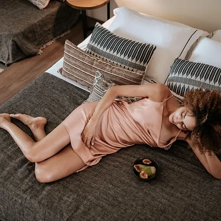 מלון Meni & Tigaki