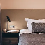 Hotel Meni &
